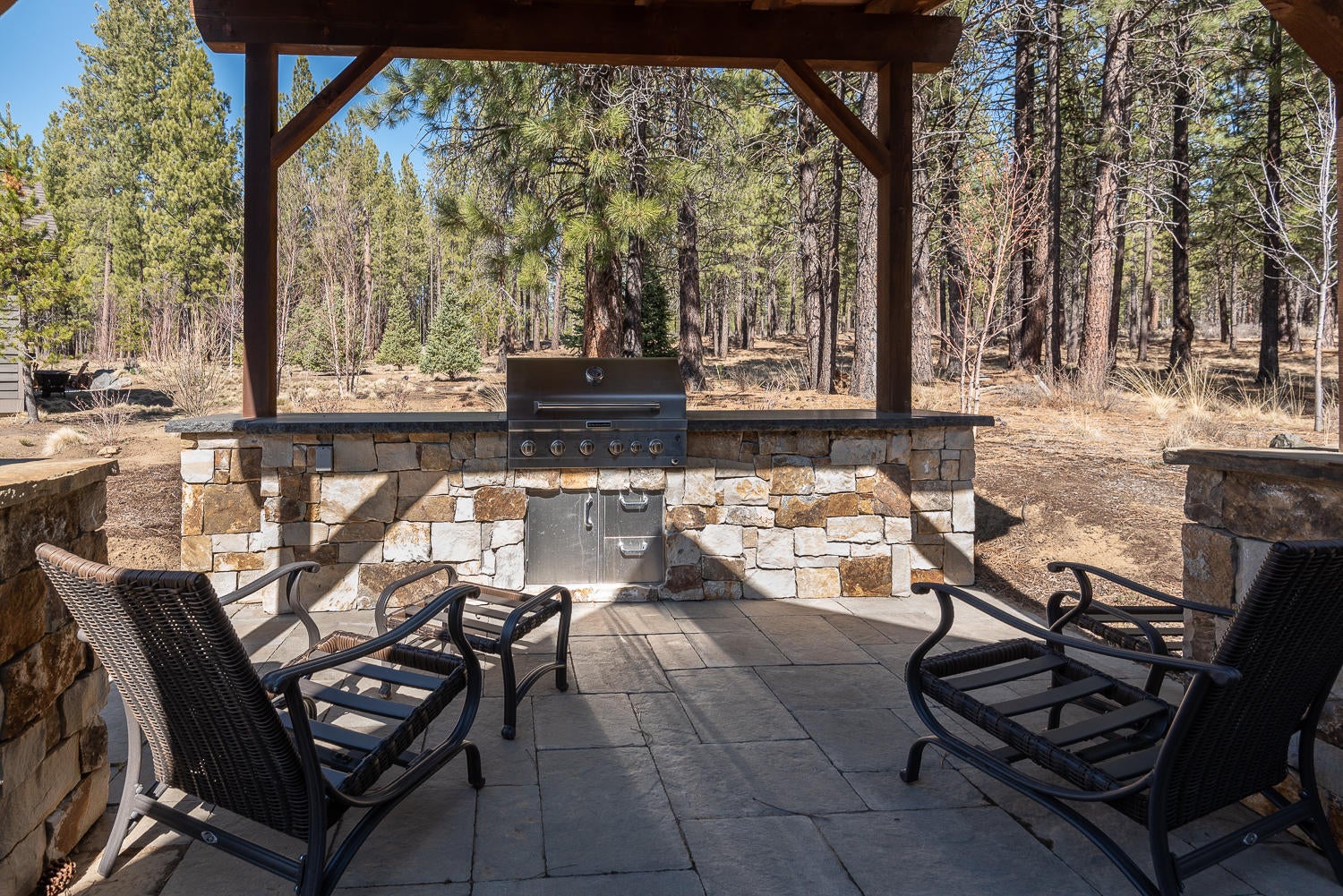 56619 Sunstone Loop Bend, OR 97707 - Photo 23 of 24 BBQ