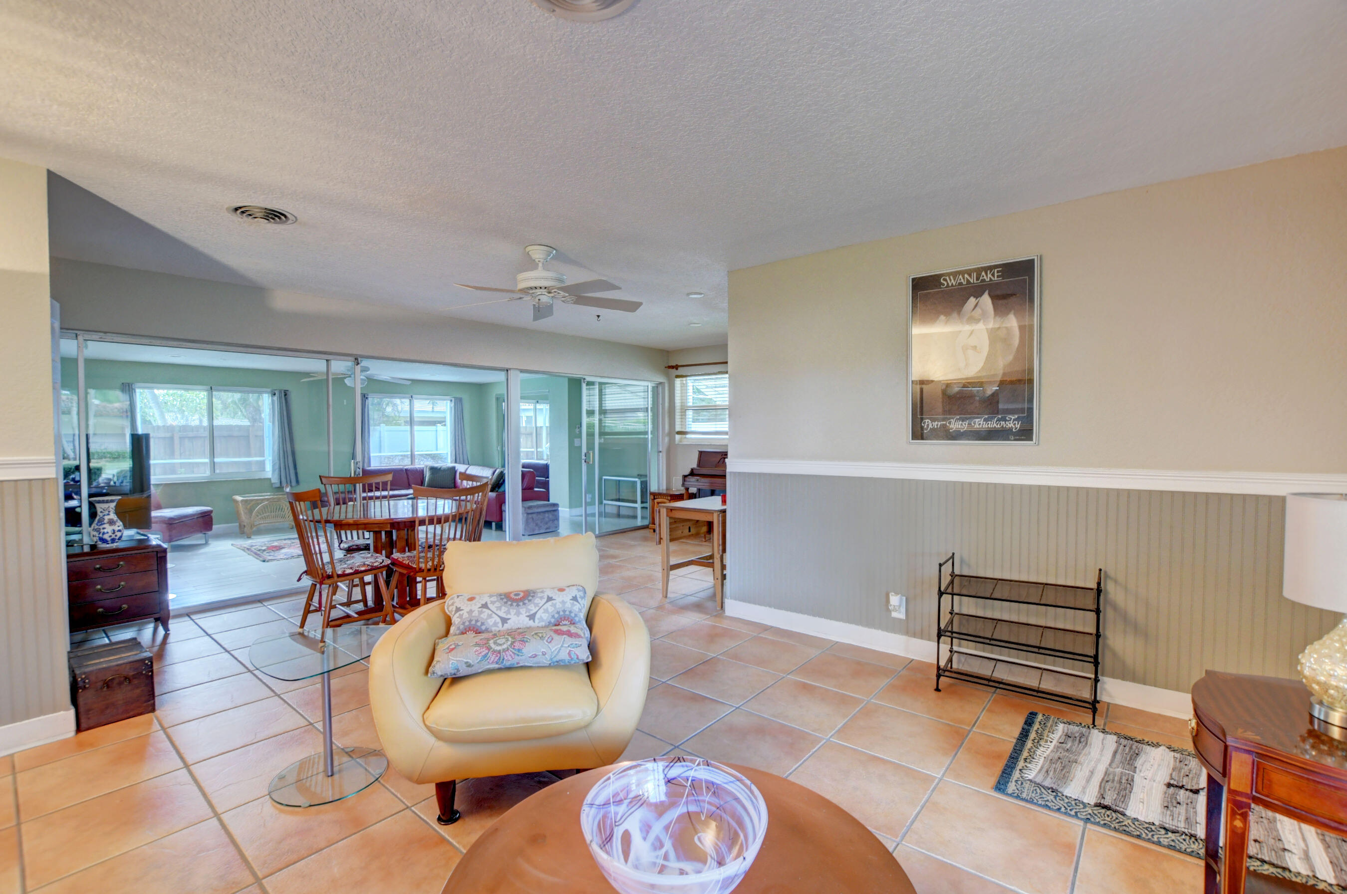 632 Southwest 1st Street Boca Raton, FL 33486 - Photo 8 of 43 Livng & Dining Room