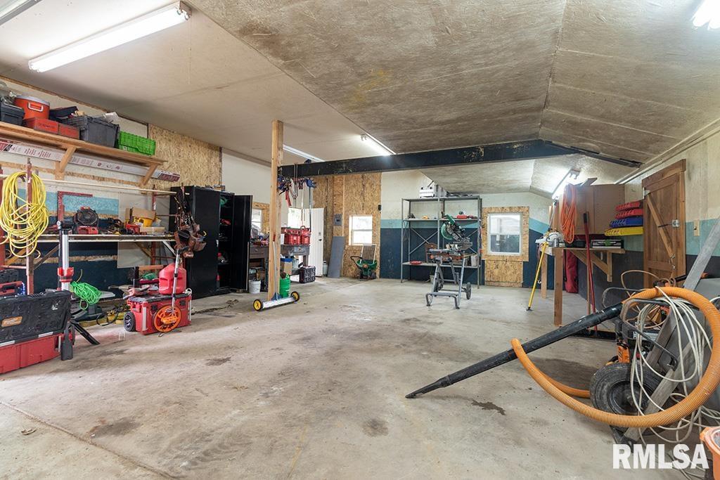 11836 Coon Hunters Road Blue Grass, IA 52726 - Photo 29 of 32 Gallery Image 29