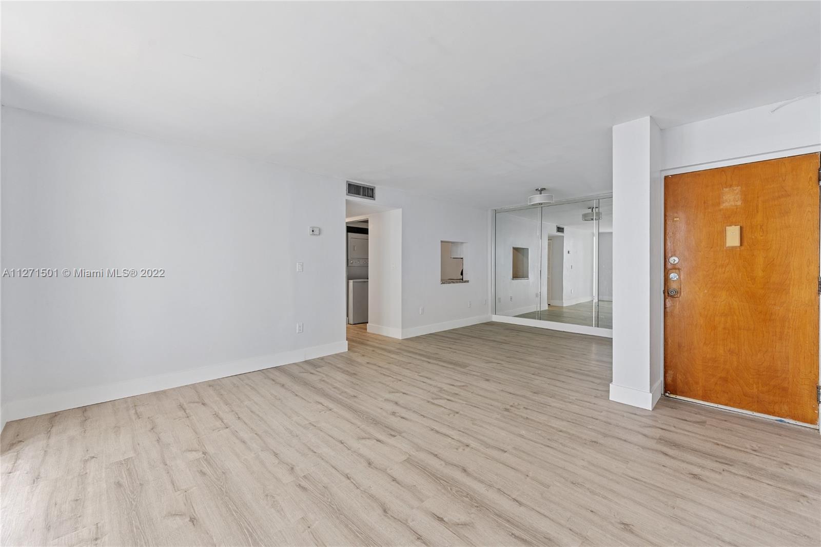1673 Bay Road, Unit 201 Miami Beach, FL 33139 - Photo 3 of 15 Gallery Image 3