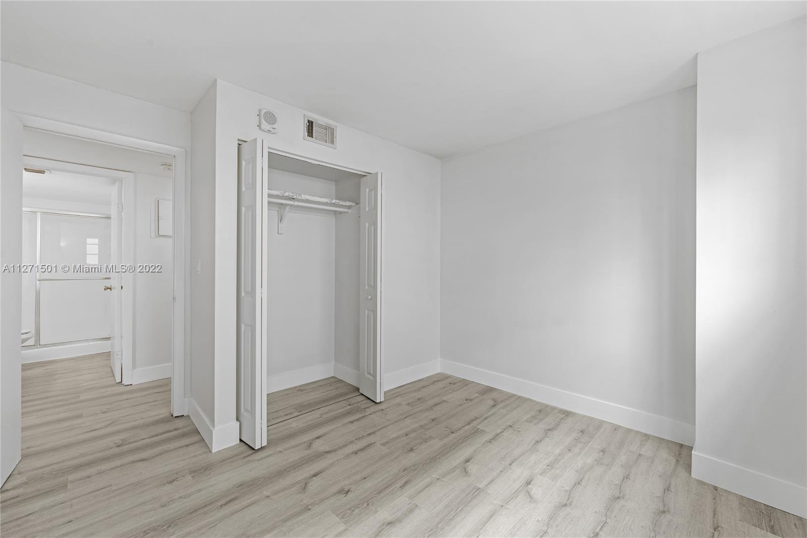 1673 Bay Road, Unit 201 Miami Beach, FL 33139 - Photo 9 of 15 Gallery Image 9