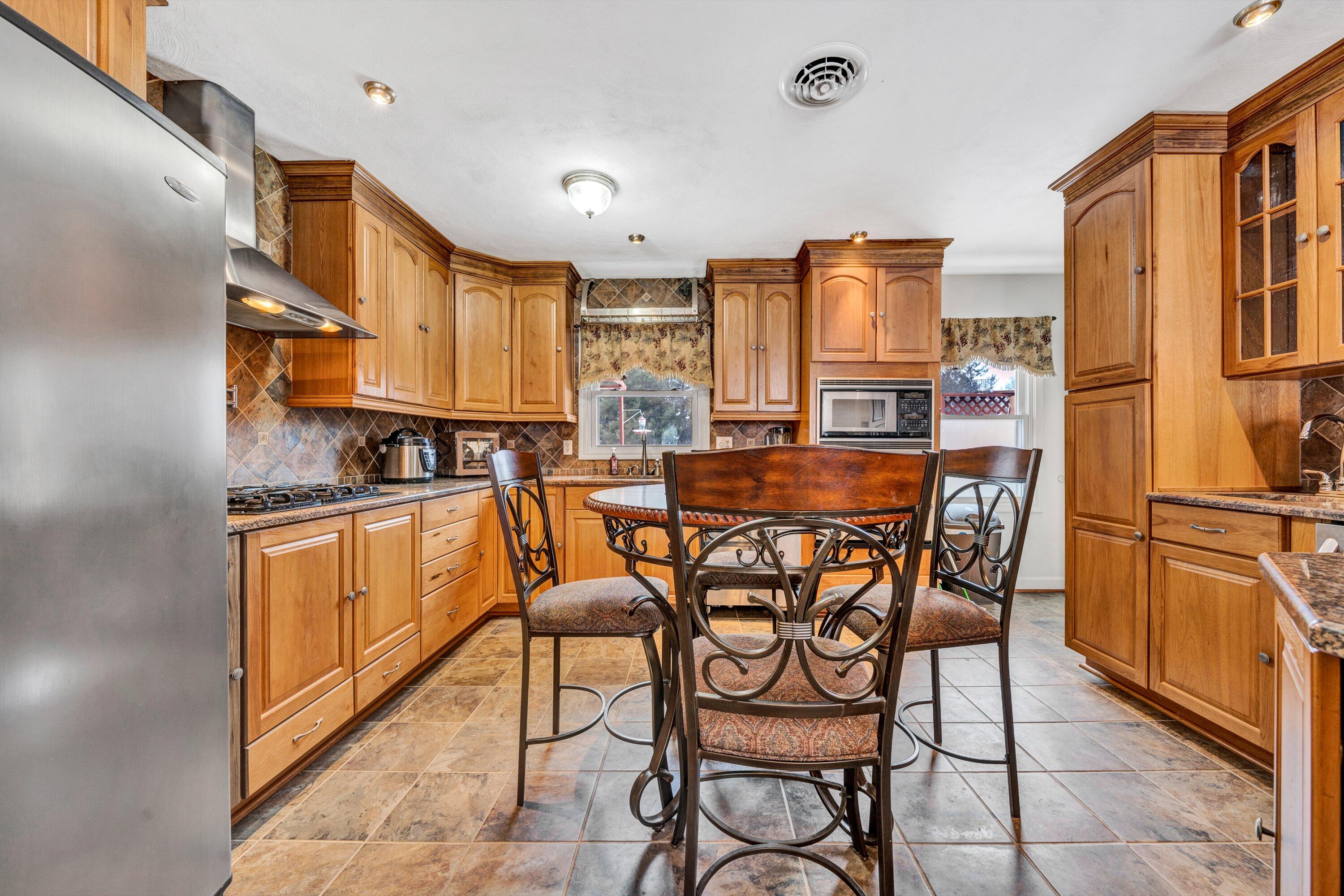 10396 Ivy Ridge Road Bent Mountain, VA 24059 - Photo 9 of 40 07-DSC00547