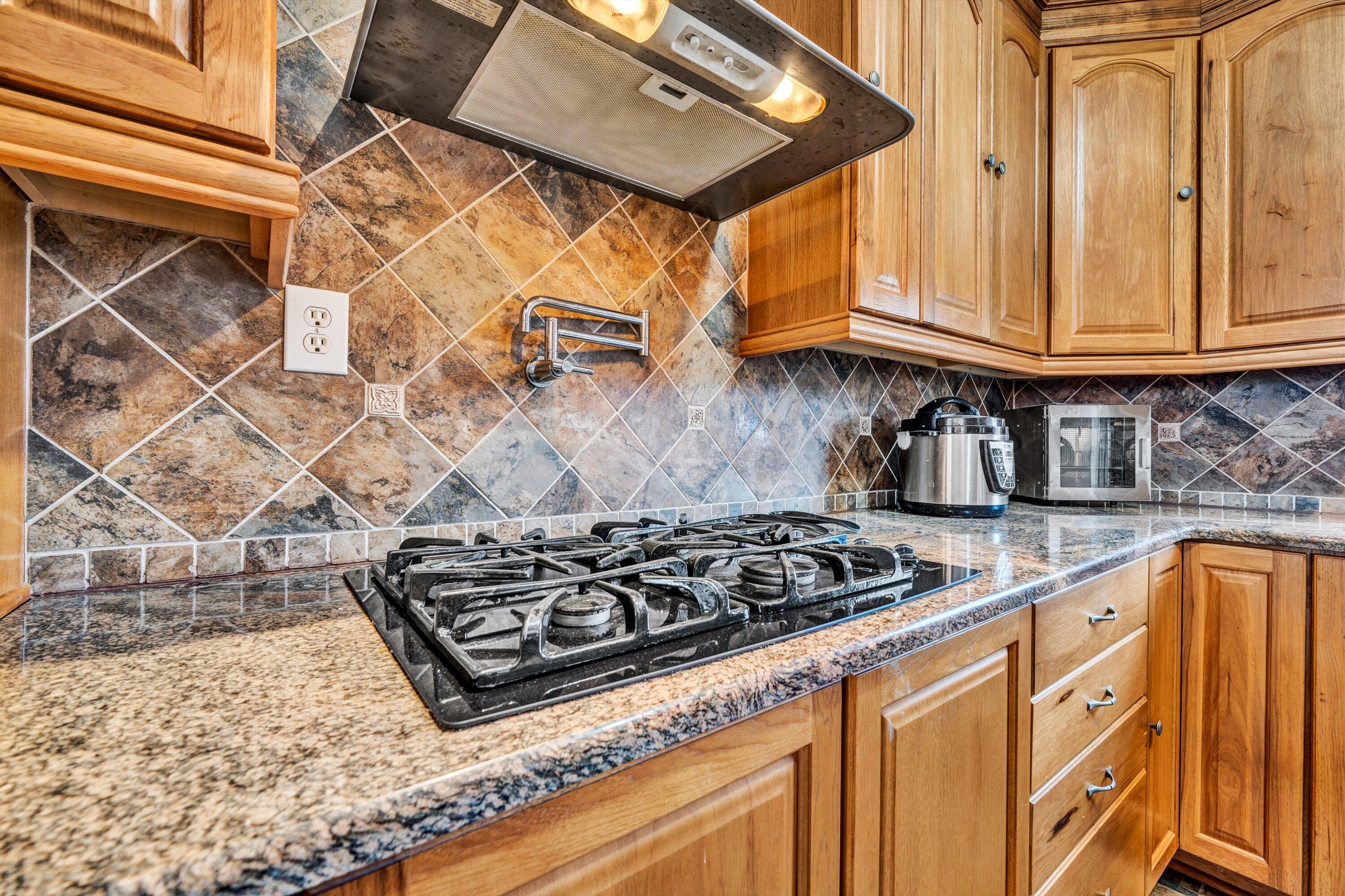10396 Ivy Ridge Road Bent Mountain, VA 24059 - Photo 10 of 40 08-DSC00550