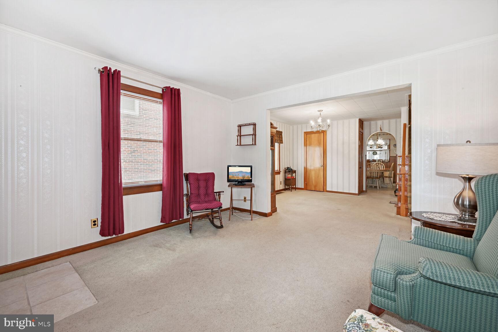326 Rancocas Avenue Riverside, NJ 08075 - Photo 11 of 25 Living Room