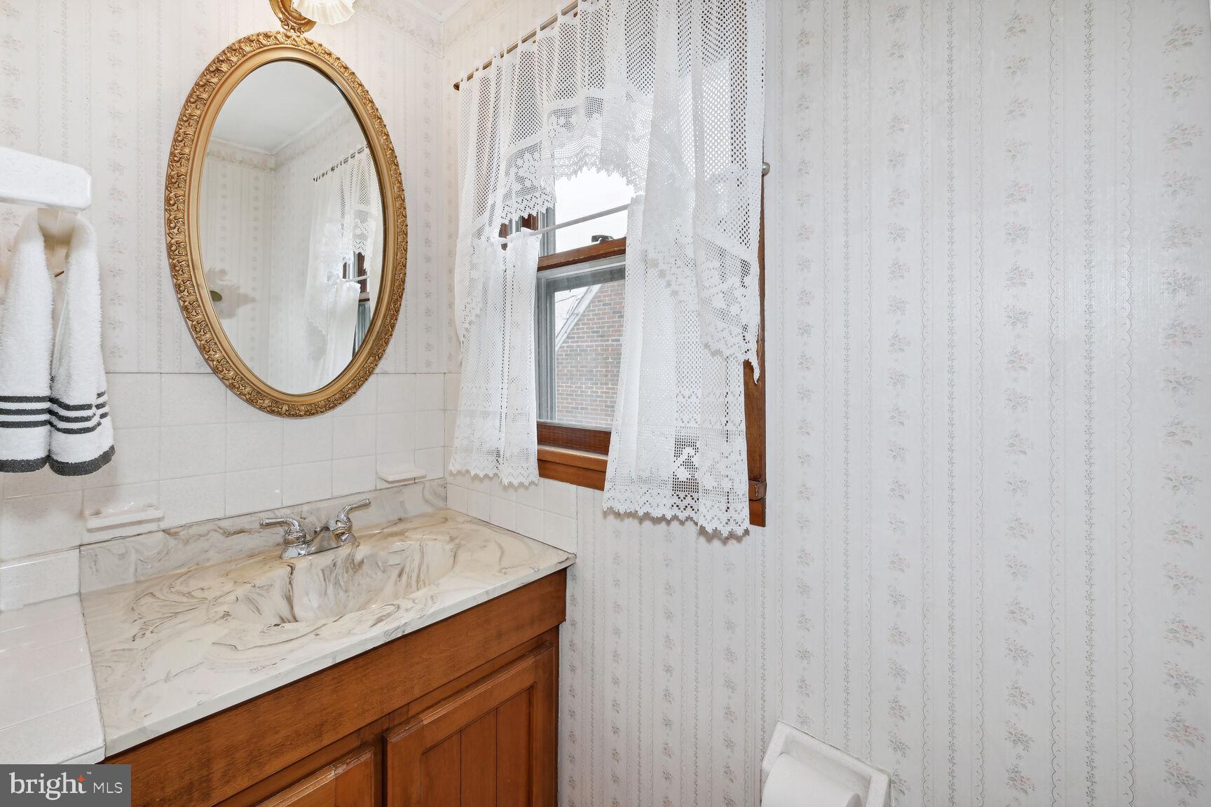 326 Rancocas Avenue Riverside, NJ 08075 - Photo 17 of 25 Main Bath