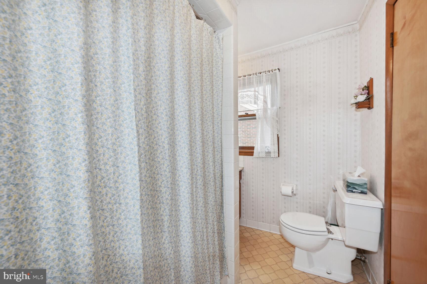 326 Rancocas Avenue Riverside, NJ 08075 - Photo 18 of 25 Main Bath