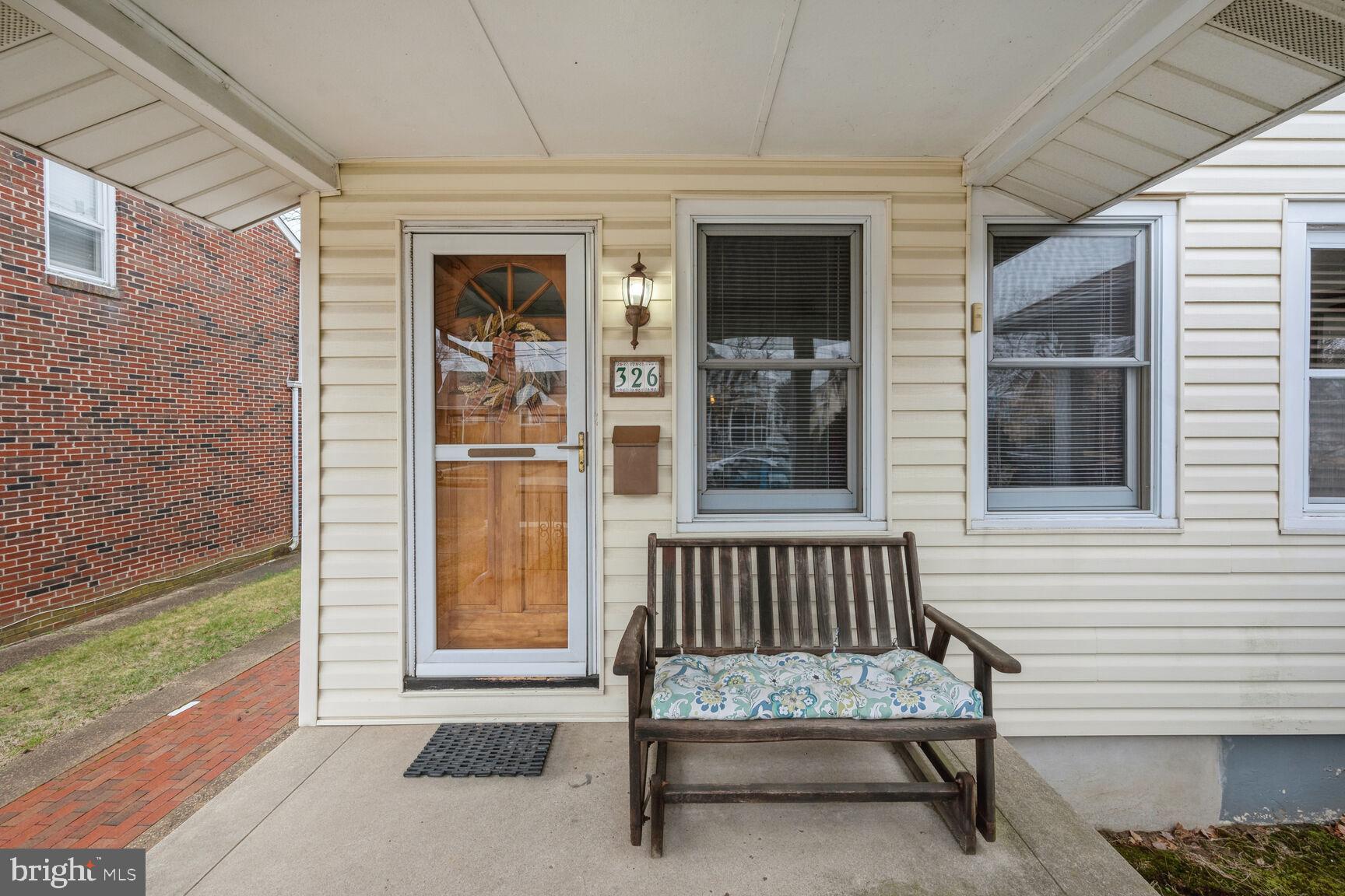 326 Rancocas Avenue Riverside, NJ 08075 - Photo 3 of 25 Front Porch