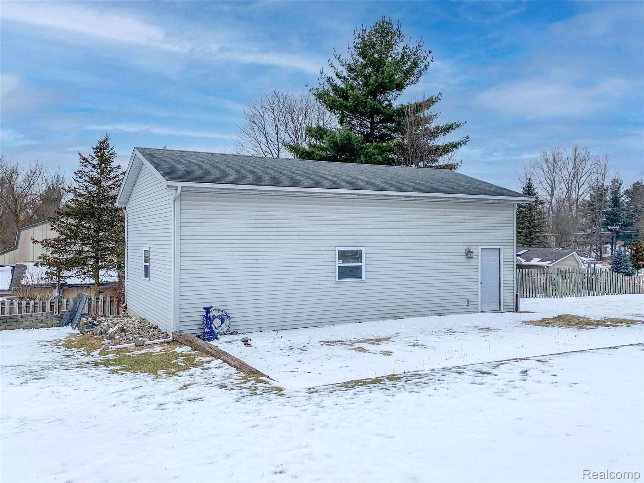 8074 East Carpenter Road Davison, MI 48423 - Photo 32 of 33 1EFD6031-7B3B-44F0-9206-457CB3B9C91A-Edit.jpeg