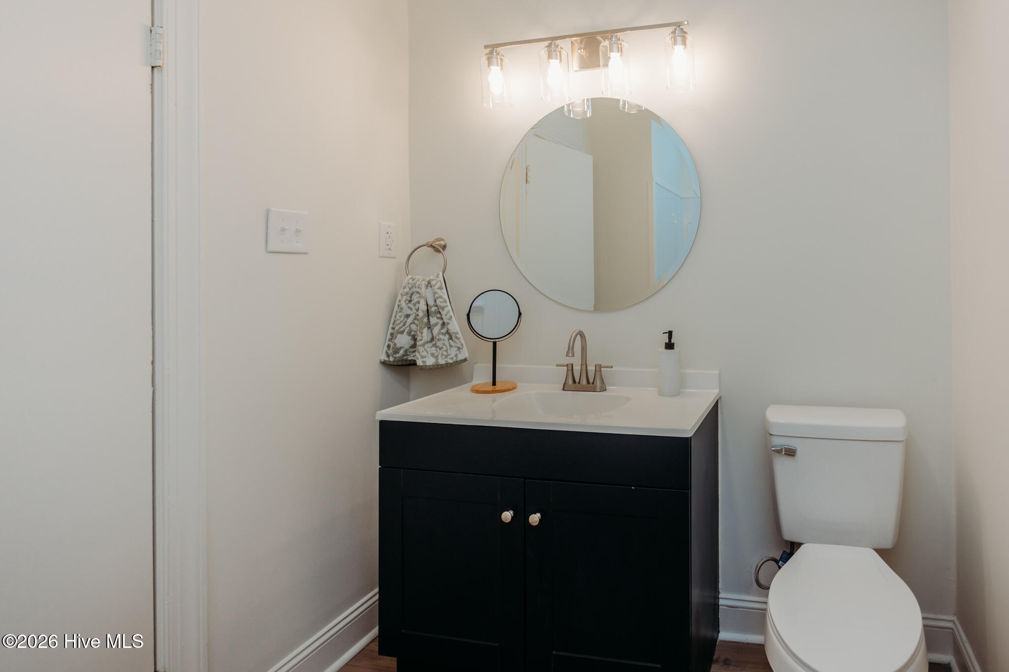 4559 Yank Road Wilson, NC 27893 - Photo 12 of 20 Hall Bath