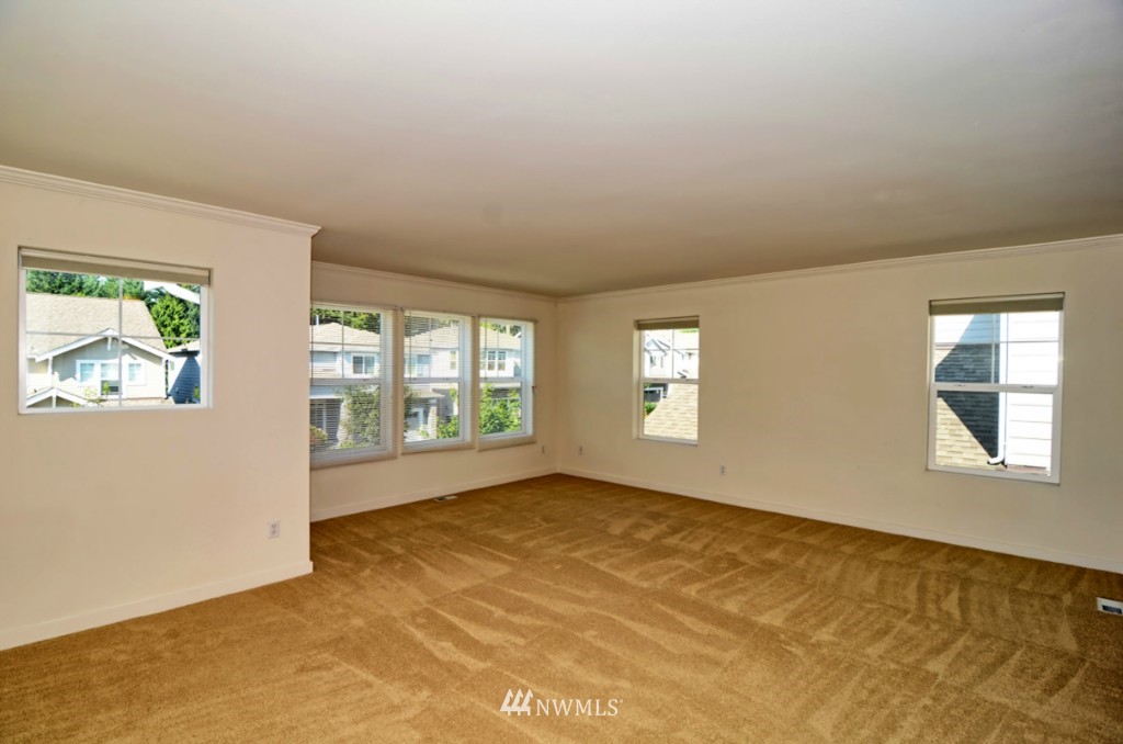 22909 36th Avenue Southeast Bothell, WA 98021 - Photo 11 of 20