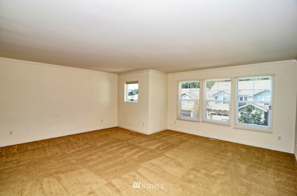 22909 36th Avenue Southeast Bothell, WA 98021 - Photo 12 of 20