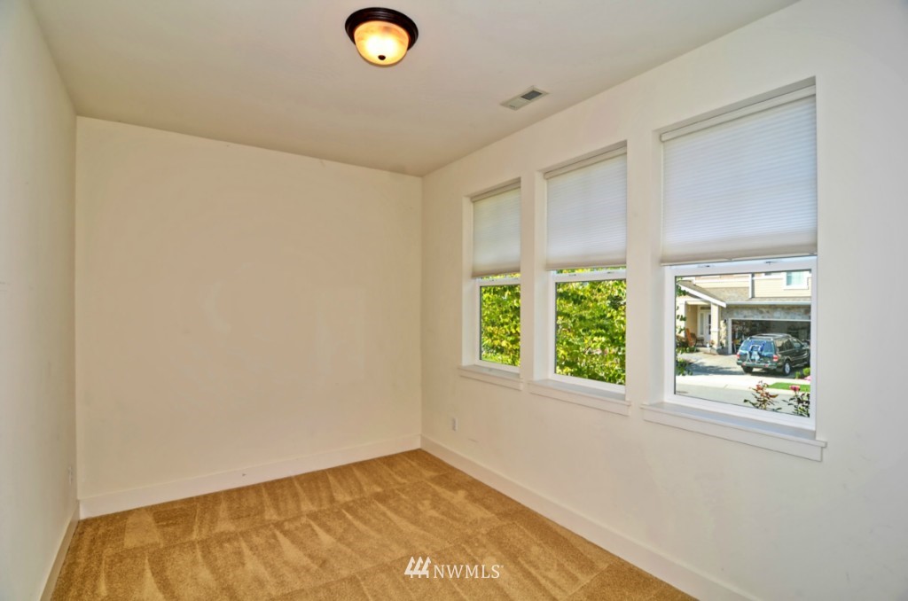 22909 36th Avenue Southeast Bothell, WA 98021 - Photo 5 of 20