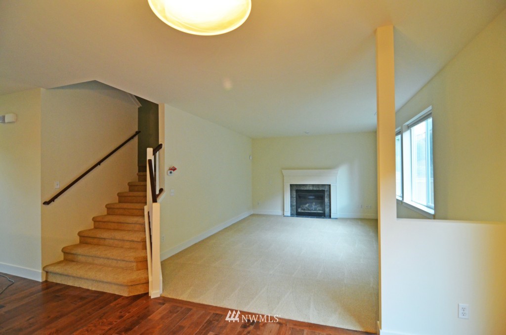 22909 36th Avenue Southeast Bothell, WA 98021 - Photo 6 of 20