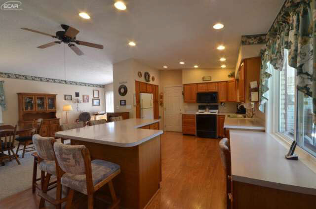 8228 Barden Road Davison, MI 48423 - Photo 17 of 36 21176473-16.JPG