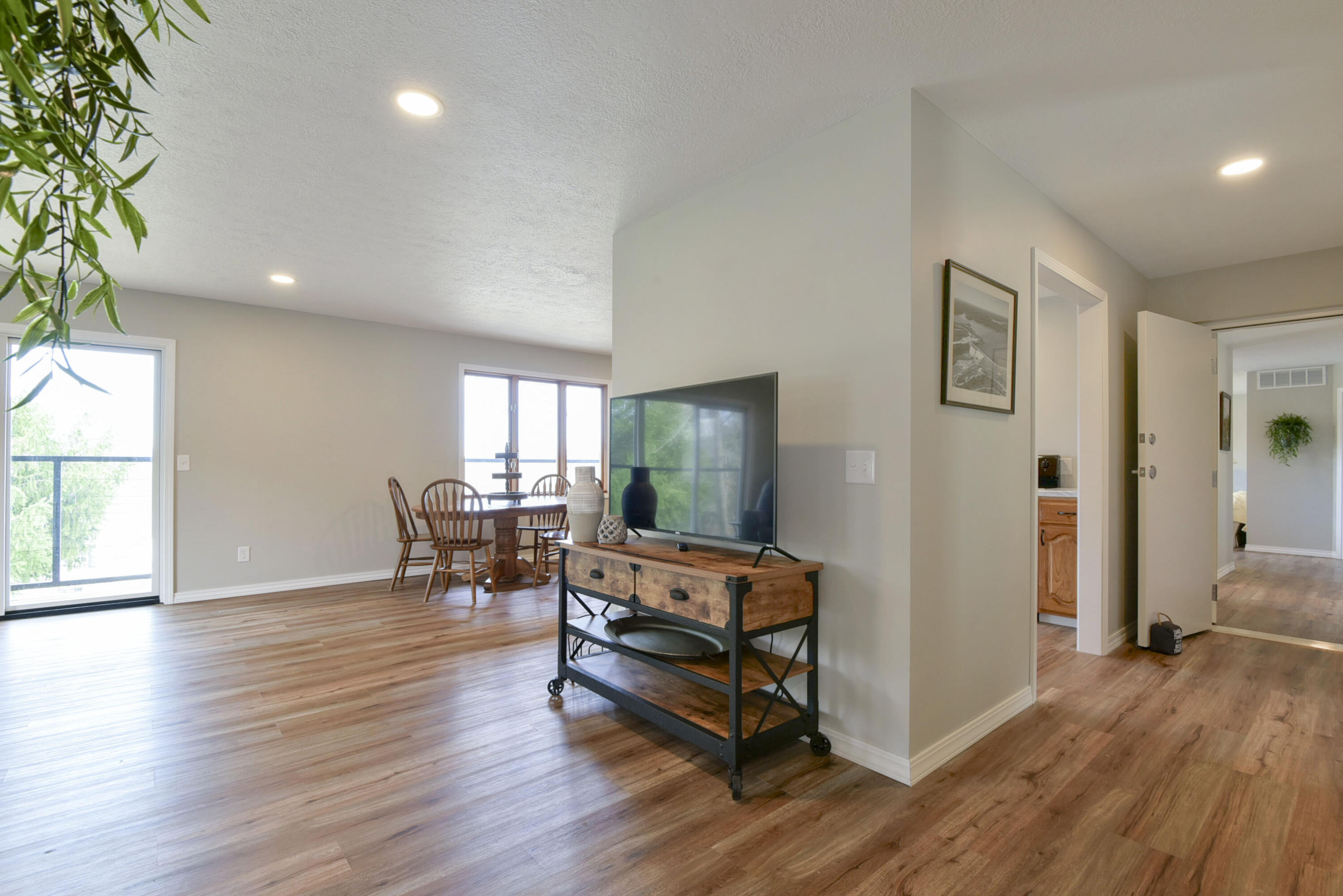 350 Campbell Point Road, Unit 1 Shell Knob, MO 65747 - Photo 10 of 18 PASS THRU DOOR