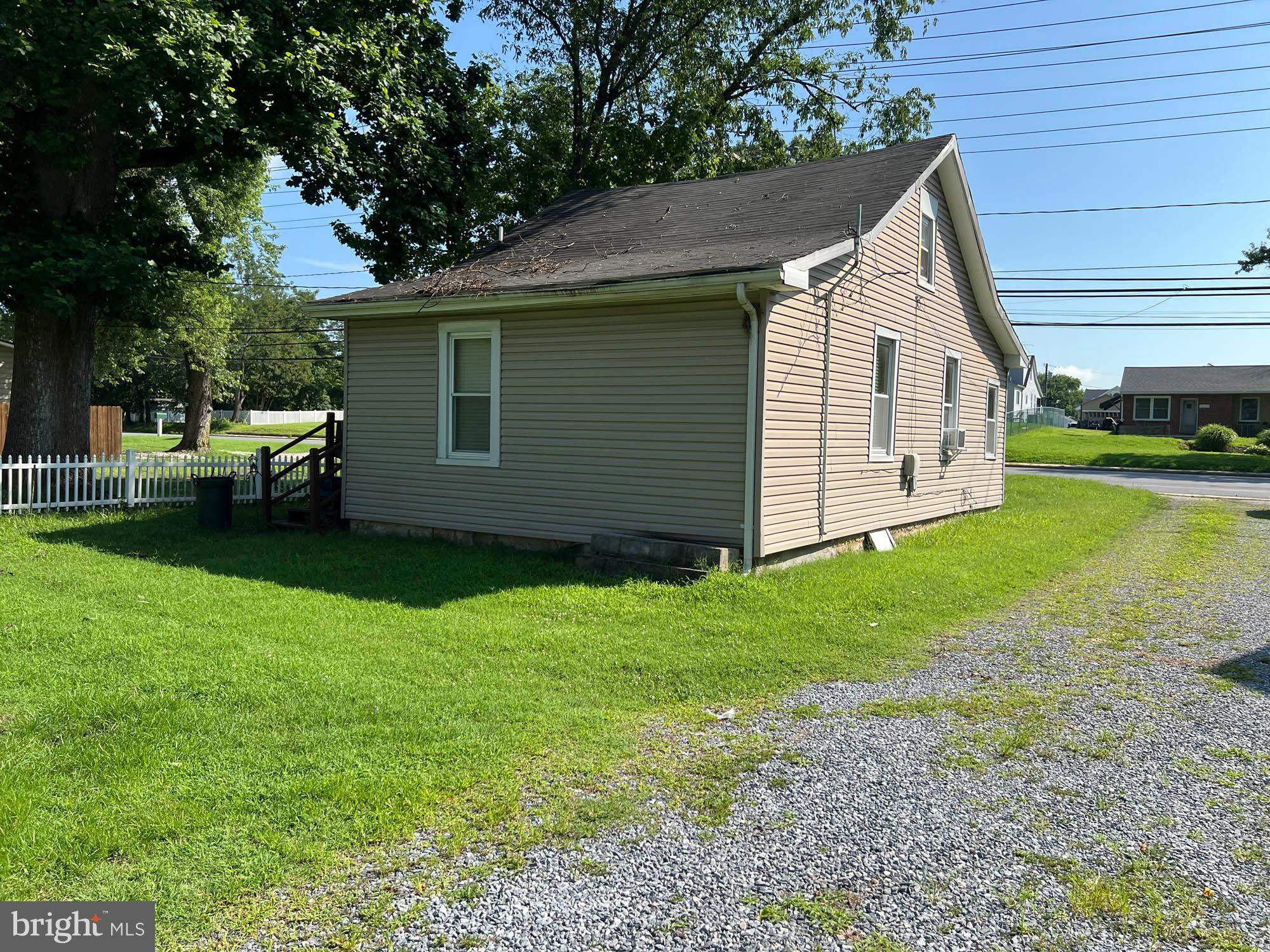 8224 Fort Smallwood Road Baltimore, MD 21226 - Photo 29 of 32