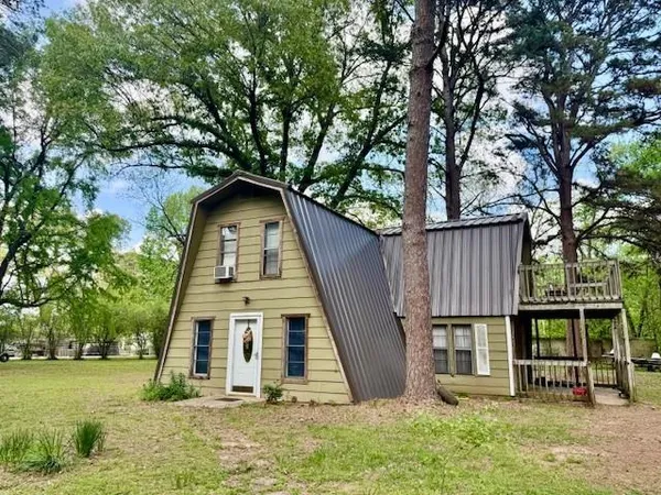 $129,000 | 1030 Lakeside Drive, Fort Towson, OK 74735