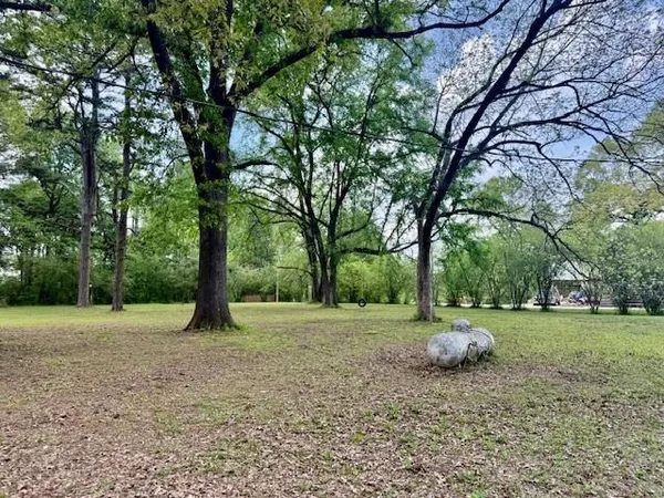 $129,000 | 1030 Lakeside Drive, Fort Towson, OK 74735