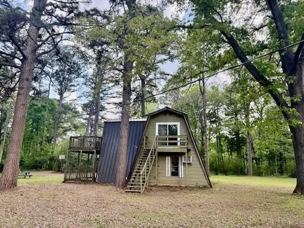 $129,000 | 1030 Lakeside Drive, Fort Towson, OK 74735