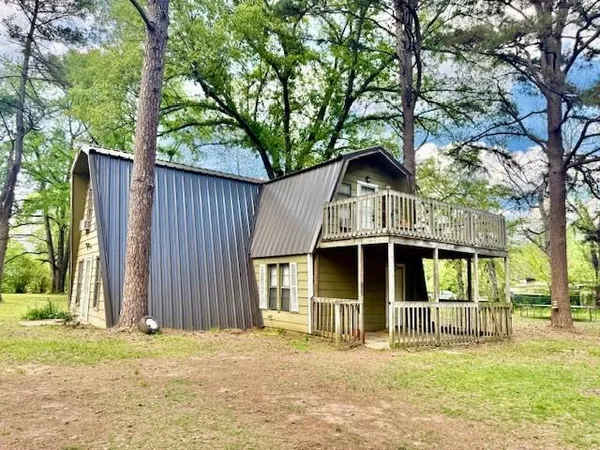 $129,000 | 1030 Lakeside Drive, Fort Towson, OK 74735