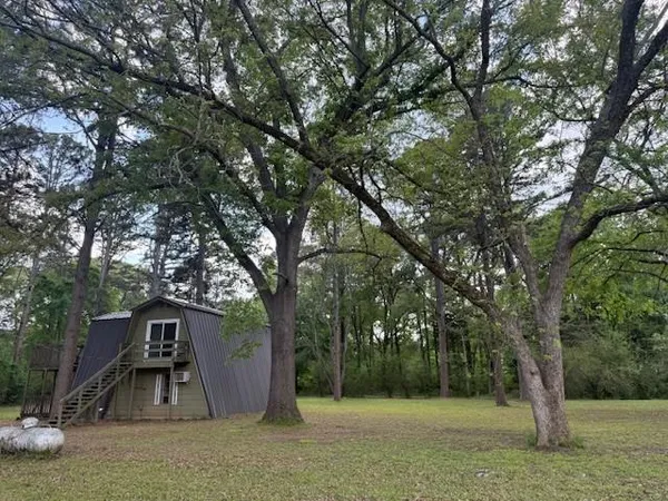 $129,000 | 1030 Lakeside Drive, Fort Towson, OK 74735