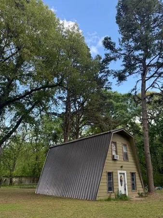 $129,000 | 1030 Lakeside Drive, Fort Towson, OK 74735