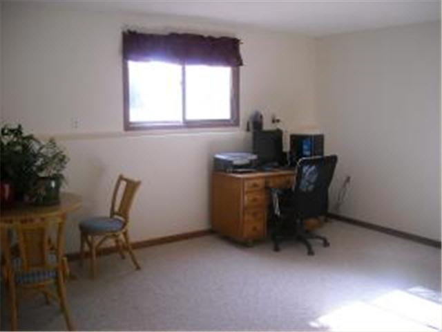 4211 Manorview Drive Northwest Rochester, MN 55901 - Photo 14 of 17