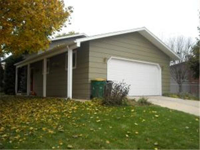 4211 Manorview Drive Northwest Rochester, MN 55901 - Photo 4 of 17