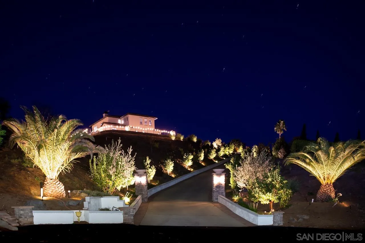 1210 Clos Duval Bonsall, CA 92003 - Photo 4 of 32