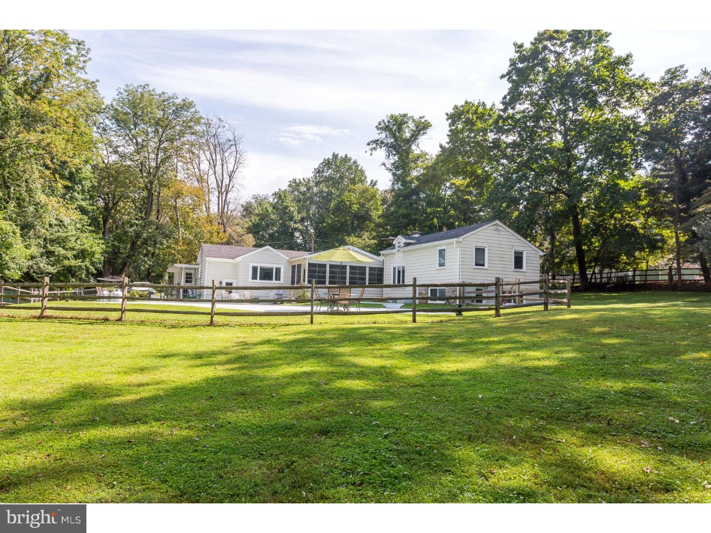 232 Howarth Road Media, PA 19063 - Photo 3 of 25
