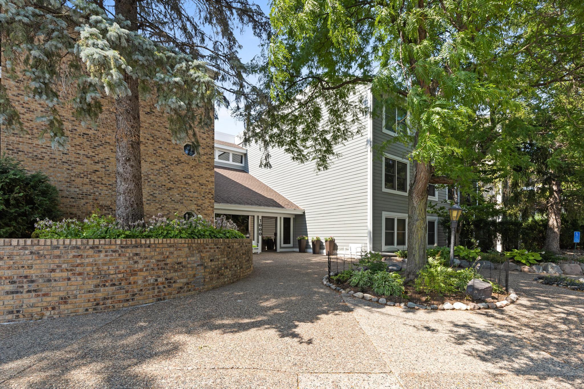 3000 St Albans Mill Road, Unit 103 Hopkins, MN 55305 - Photo 7 of 32 Gallery Image 7