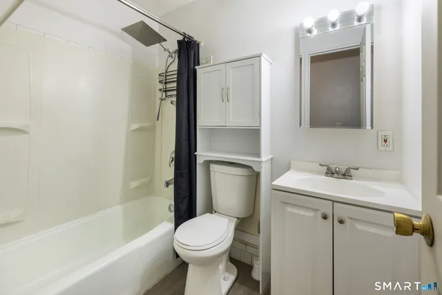 $1,350 | 31 Bostwick Arms, Unit 31, New Milford, CT 06776