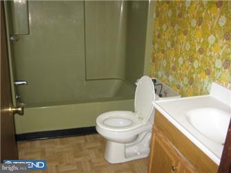 418 Bridgeboro Street Riverside, NJ 08075 - Photo 4 of 12