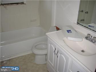 418 Bridgeboro Street Riverside, NJ 08075 - Photo 8 of 12