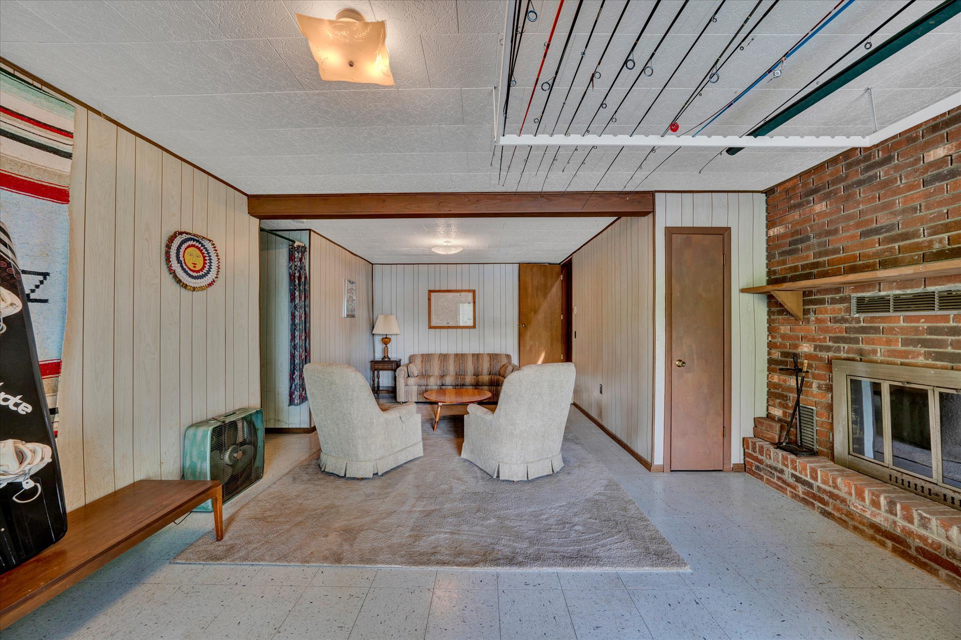 150 Island Road Hardy, VA 24101 - Photo 21 of 28 family room