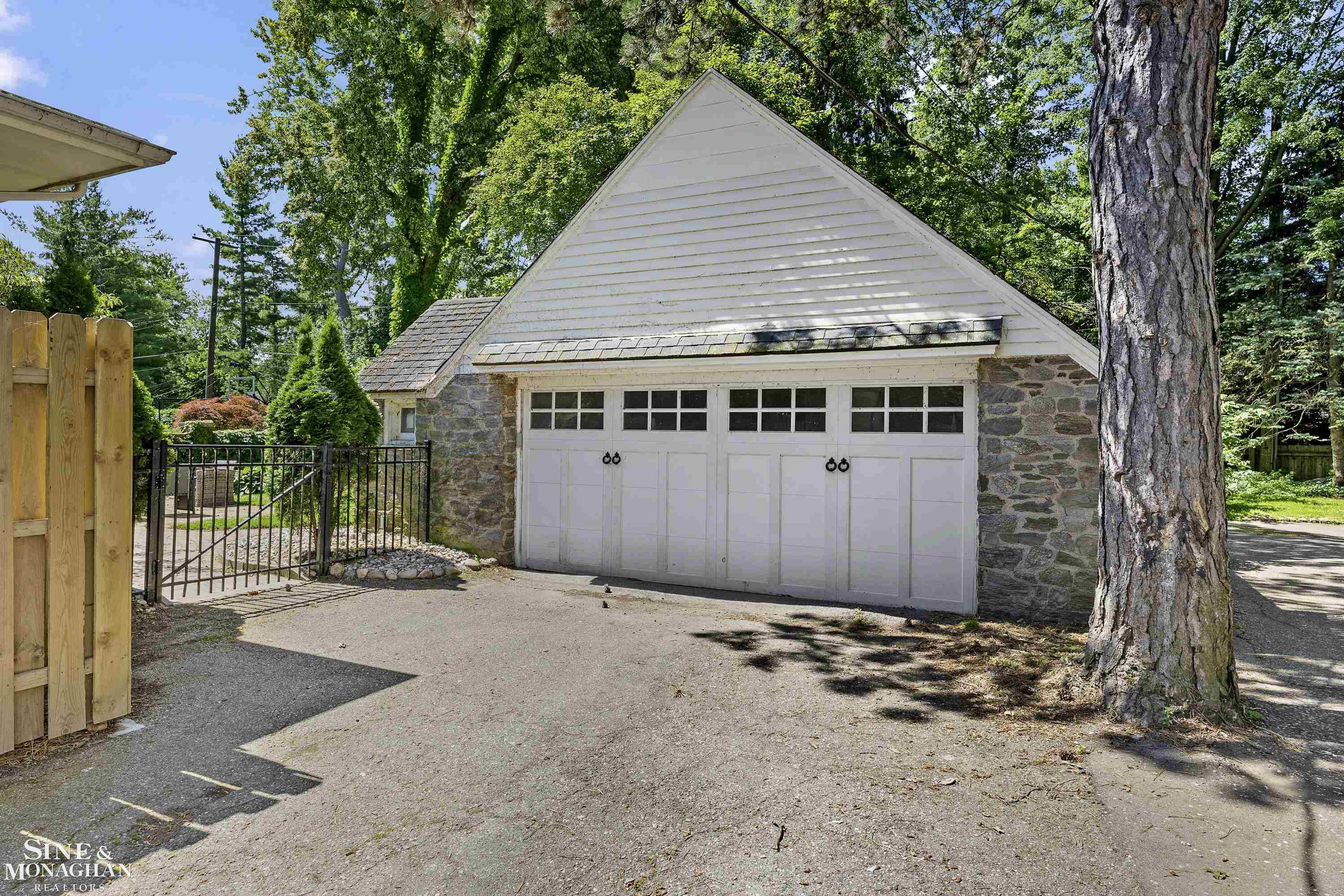 93 Merriweather Road Grosse Pointe, MI 48236 - Photo 61 of 75