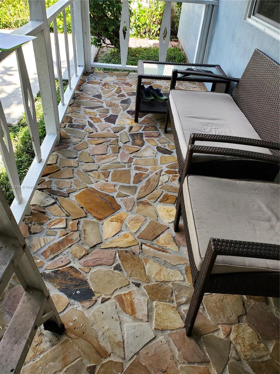 Coral Terrace Miami, FL 33155 - Photo 7 of 11