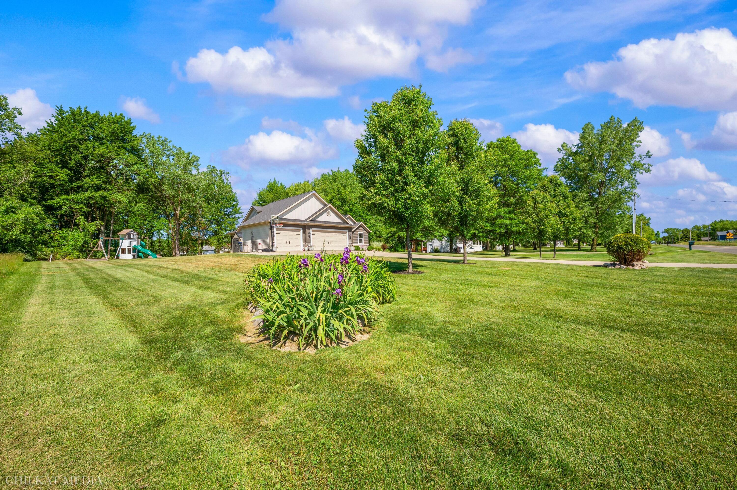 11832 Baldwin Road Bridgman, MI 49106 - Photo 4 of 62 04DSC_7806