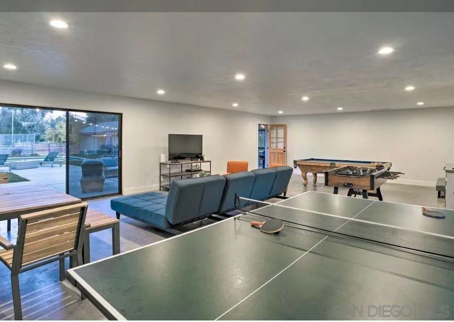 28114 Queensbridge Road Valley Center, CA 92082 - Photo 21 of 43