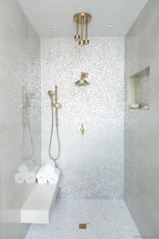 $1,999,999 | 28114 Queensbridge Road, Valley Center, CA 92082