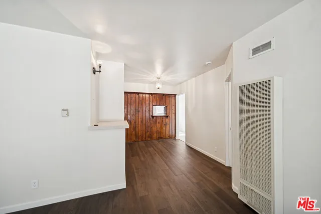 $2,095 | 5319 Vantage Avenue, Unit 5, Valley Village, CA 91607