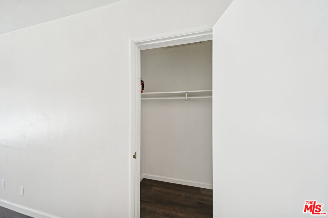 5319 Vantage Avenue, Unit 5 Valley Village, CA 91607 - Photo 6 of 13