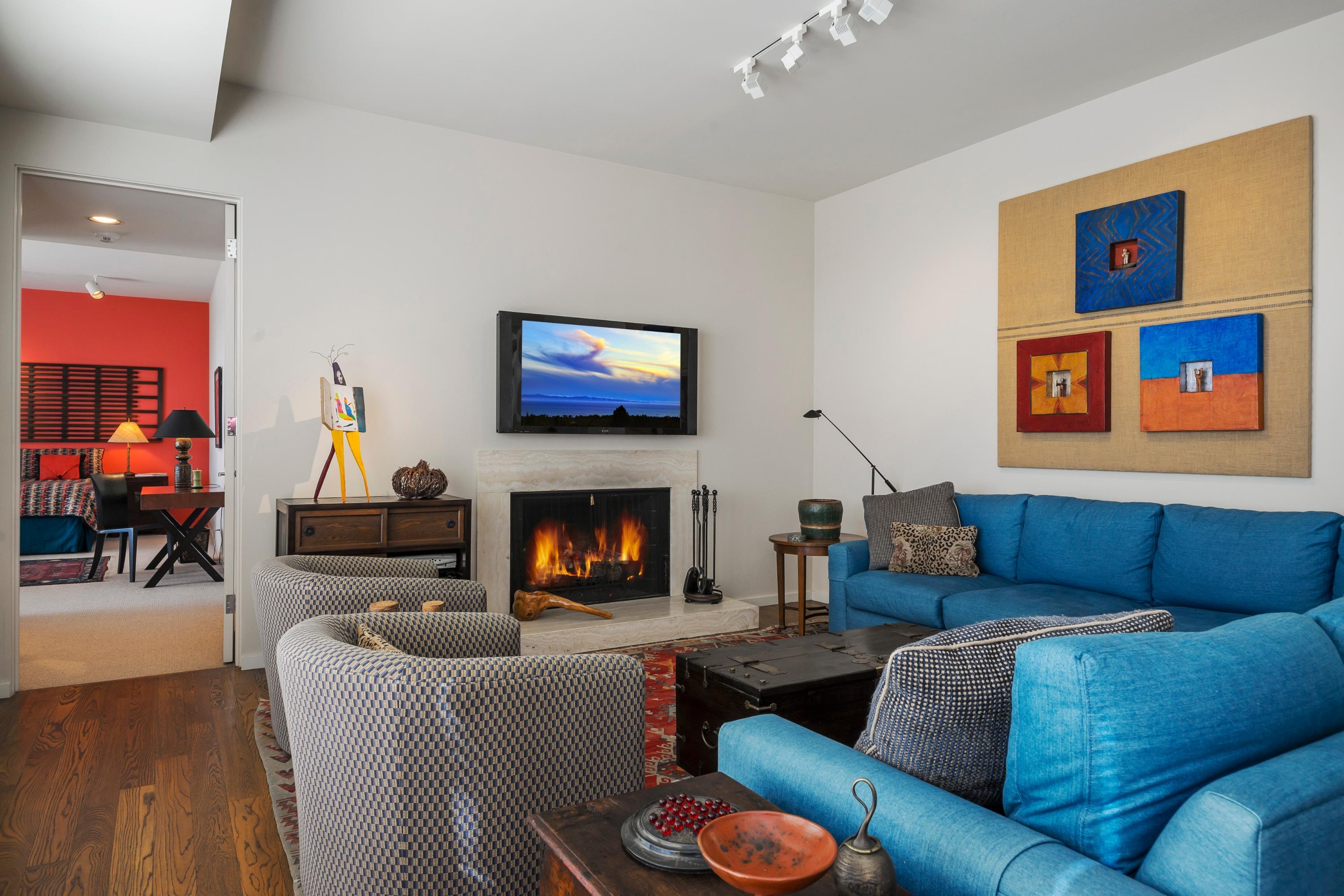 701 Toro Canyon Road Montecito, CA 93108 - Photo 5 of 14 Family Room