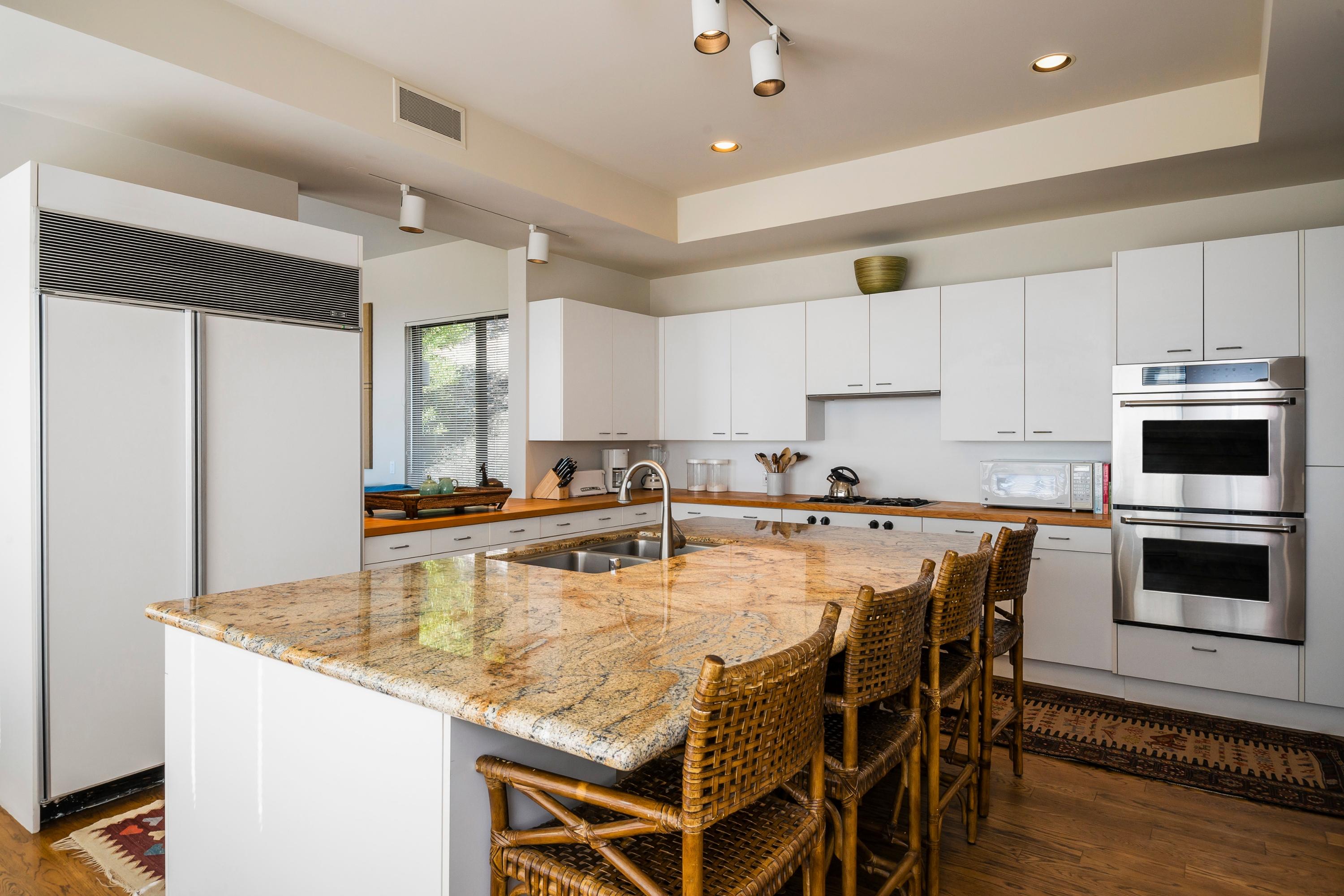 701 Toro Canyon Road Montecito, CA 93108 - Photo 6 of 14 Kitchen