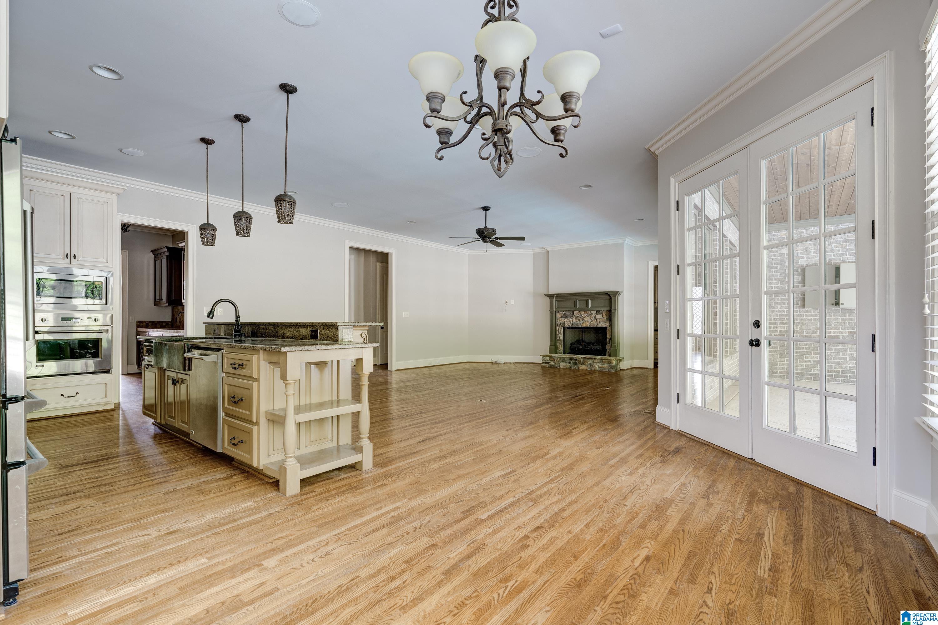 2025 Springhill Court Birmingham, AL 35242 - Photo 16 of 62