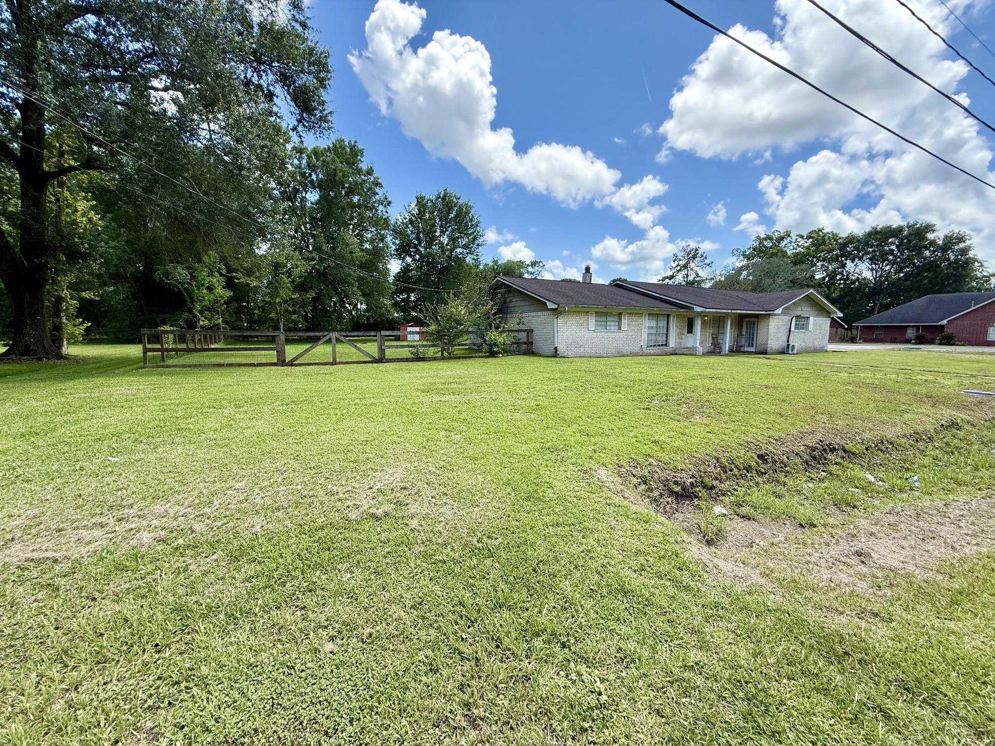 7590 San Diego Street Beaumont, TX 77708 - Photo 2 of 21