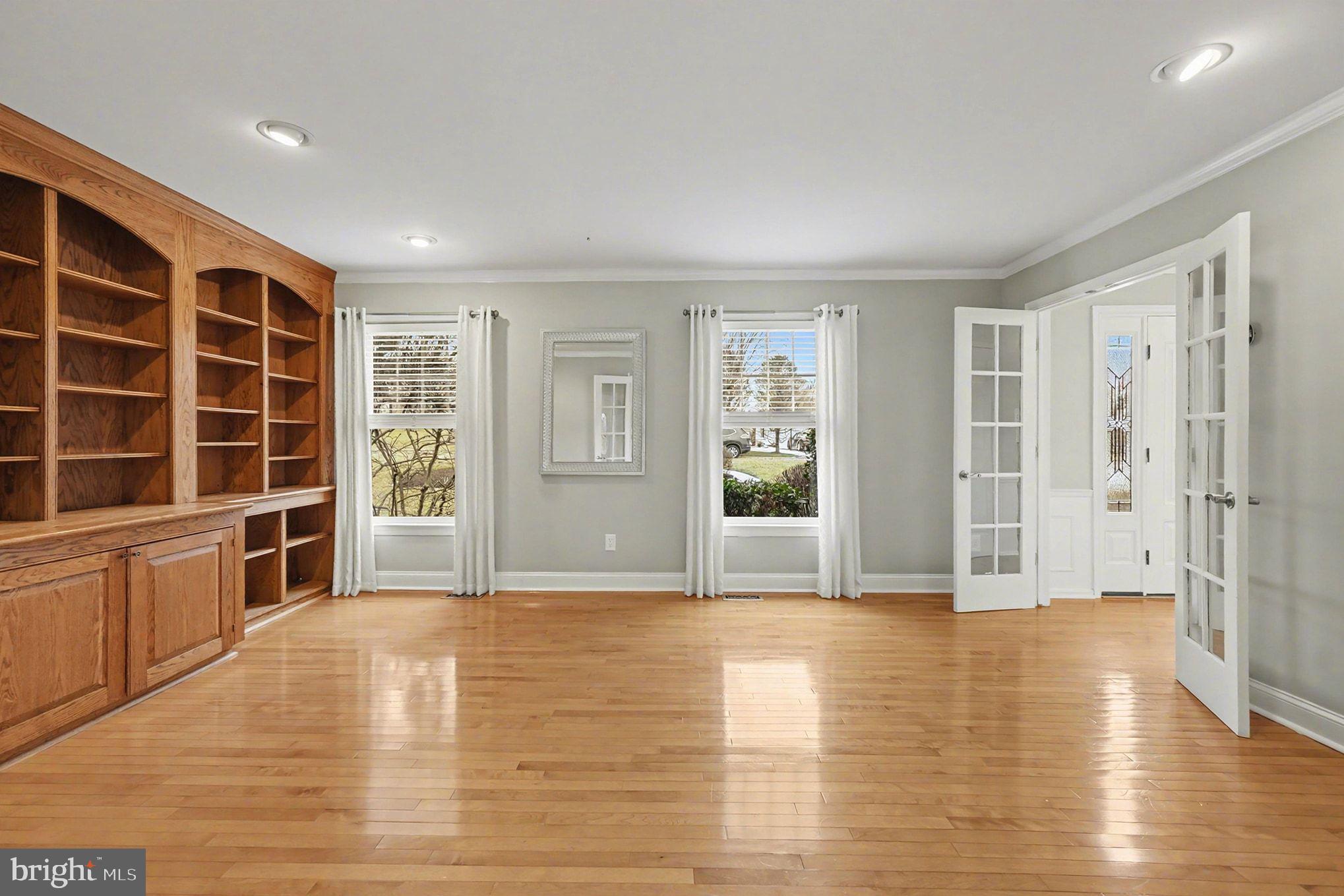 1709 Campbell Road Forest Hill, MD 21050 - Photo 19 of 58 Living Room - Crown Molding and Hardwood Flooring