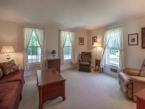 $949,000 | 350 N Road, Salisbury, NH 03235