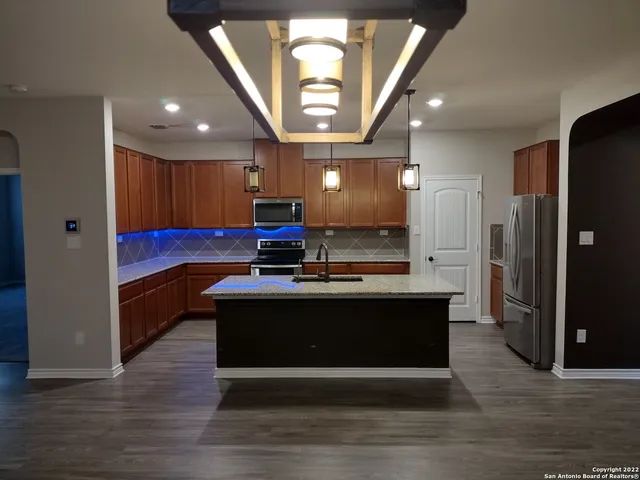 $2,500 | 11212 Hill Top Loop, Helotes, TX 78023