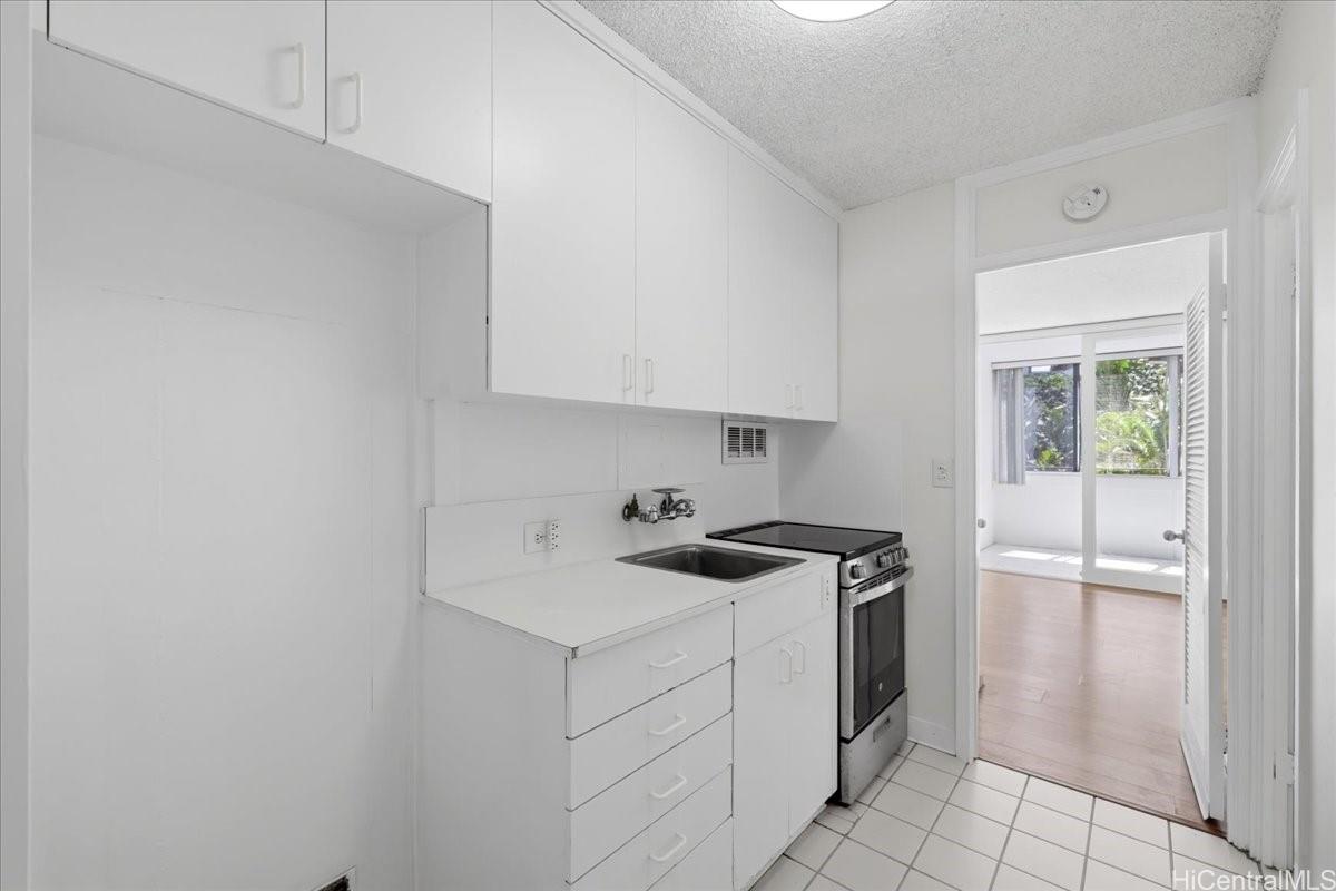 425 Ena Road, Unit 207B Honolulu, HI 96815 - Photo 17 of 25